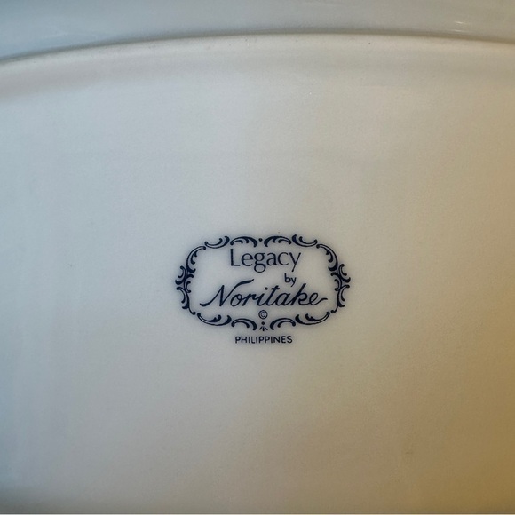 Vintage Legacy by Noritaki Formal butter dish Serving platter blue, white & gold - Picture 9 of 15